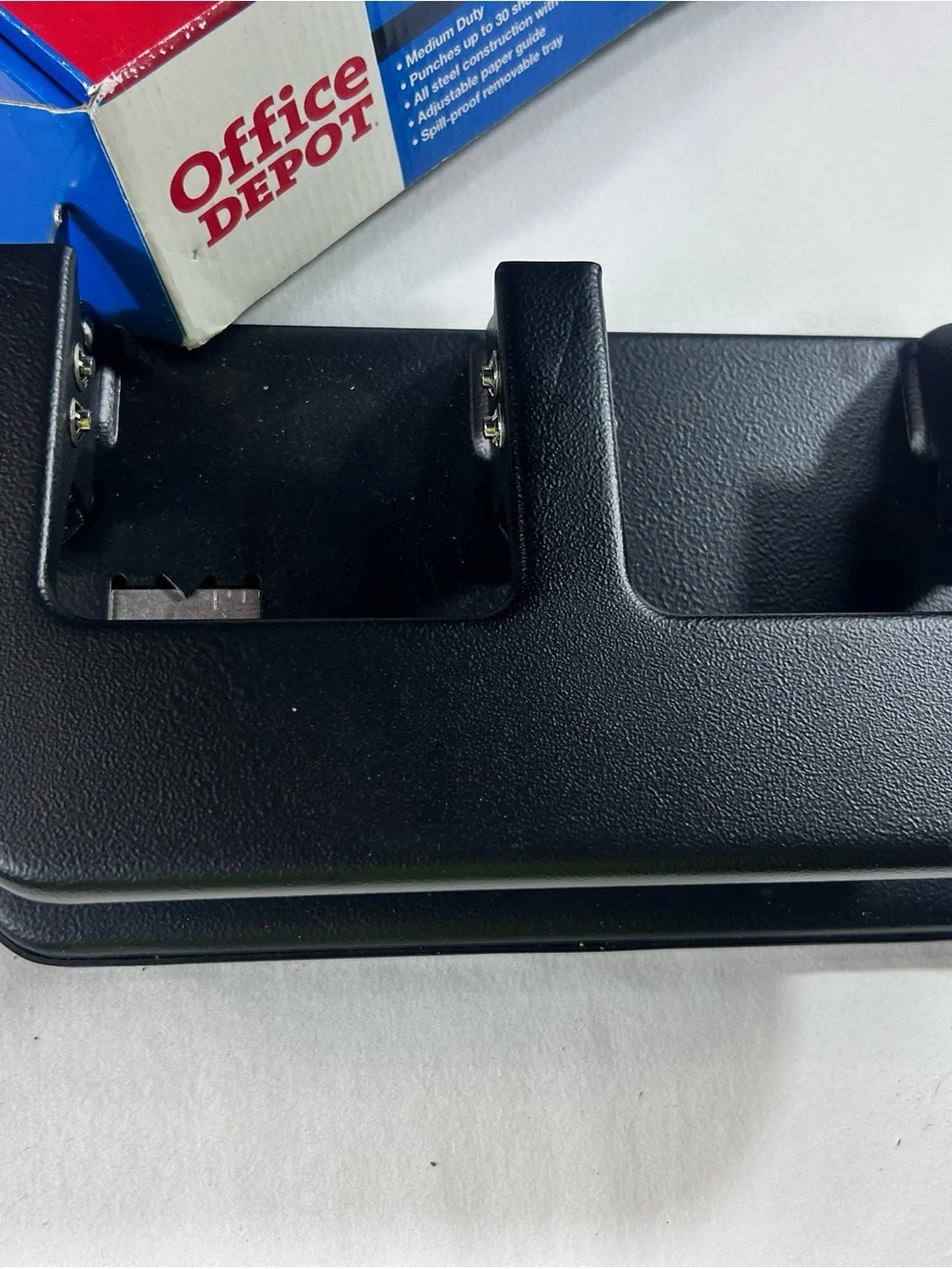 Office Depot Medium-Duty 3-Hole Punch in Red/Blue